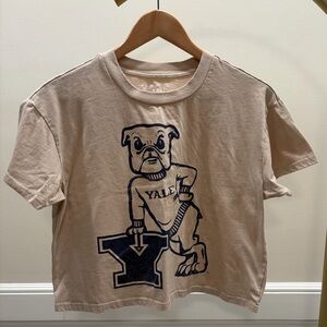 Women’s  Large Yale Bulldog Cropped Tan with Blue Graphic Tee